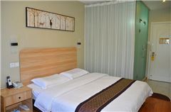 Budget Queen Room