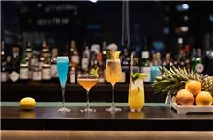 bar