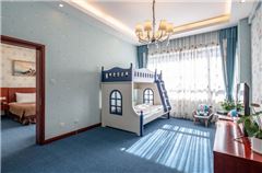 Deluxe Family Suite