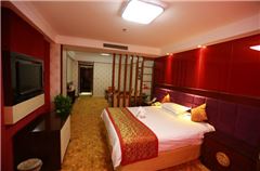 Panoramic Queen Room