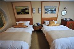 Business Standard Room