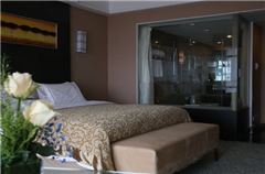 Executive Sleeppy Quee Room