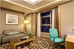 Executive Deluxe Queen Room