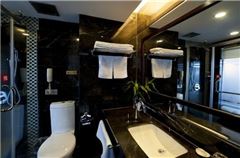Deluxe Executive Queen Room