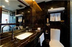 Business Standard Room