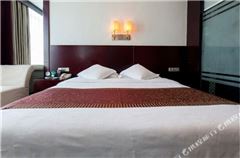 Deluxe Executive Queen Room