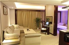 Deluxe Suite A