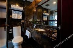 Deluxe Executive Queen Room