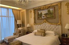 Executive Queen Room