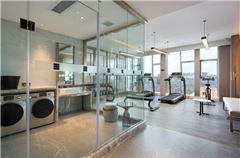 Fitnessstudio