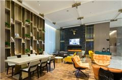 Lobby-Lounge