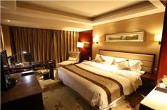 Executive Queen Room