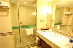 Executive Queen Room