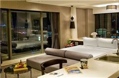 Leparket Panoramic Room