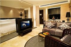 Deluxe River-view Room