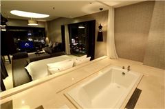Grand Ocean View Room