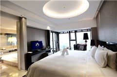 Deluxe Ocean-view Room