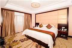 Deluxe Family Suite