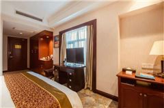 Queen Room