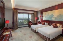 Executive Lake-view Twin Room