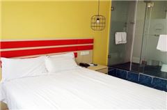 Queen Room A