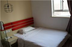 Queen Room B