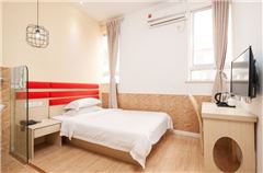 Budget Queen Room