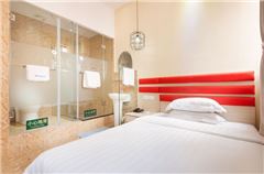 Budget Queen Room
