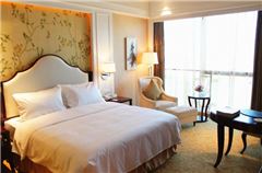 Boutique Queen Room